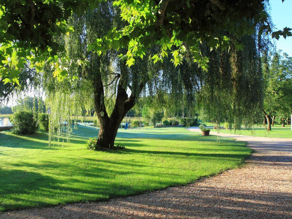 Hotel Domaine Des Escouanes Prudhomat Esterno foto