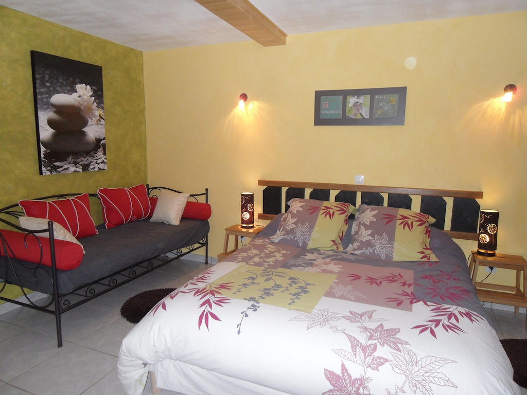 Hotel Domaine Des Escouanes Prudhomat Camera foto